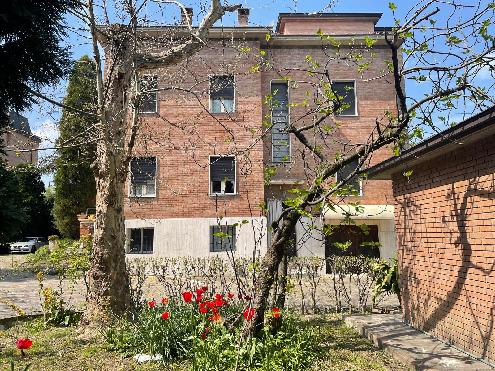 Villa in vendita a Sassuolo con parco e acetaia